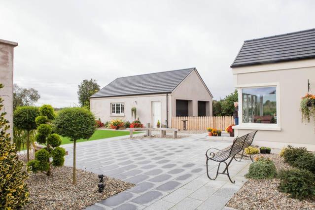 Arvalee Retreat With Outdoor Hottub Bed and Breakfast Omagh Exteriör bild