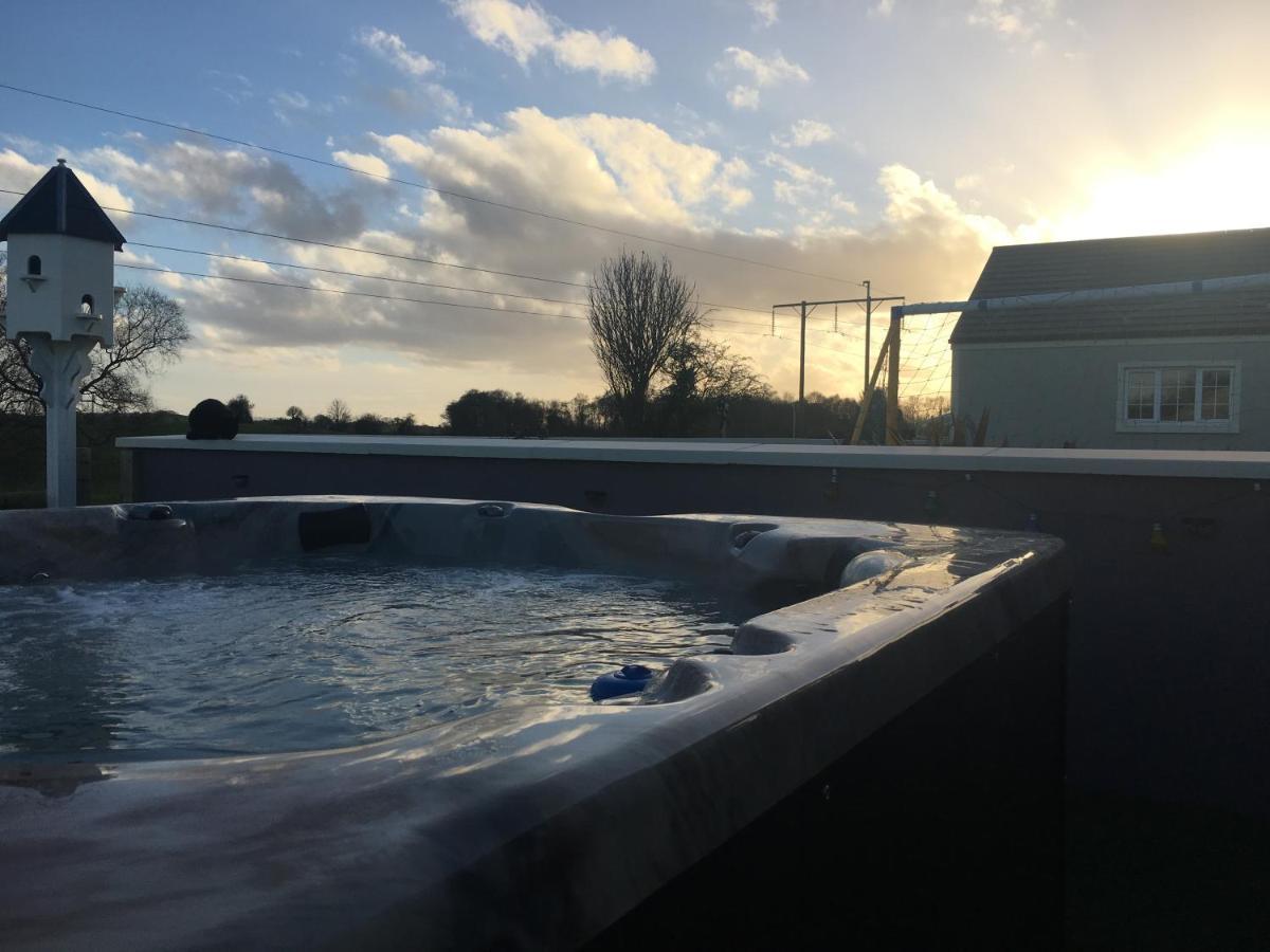 Arvalee Retreat With Outdoor Hottub Bed and Breakfast Omagh Exteriör bild